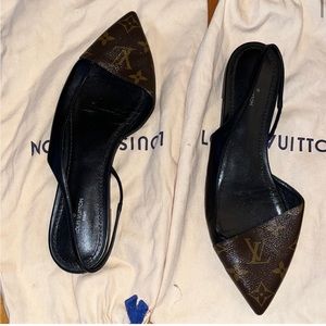 LV size 39 ballet flats (Cherie) & M Balenciaga crew neck sweater (navy & white)